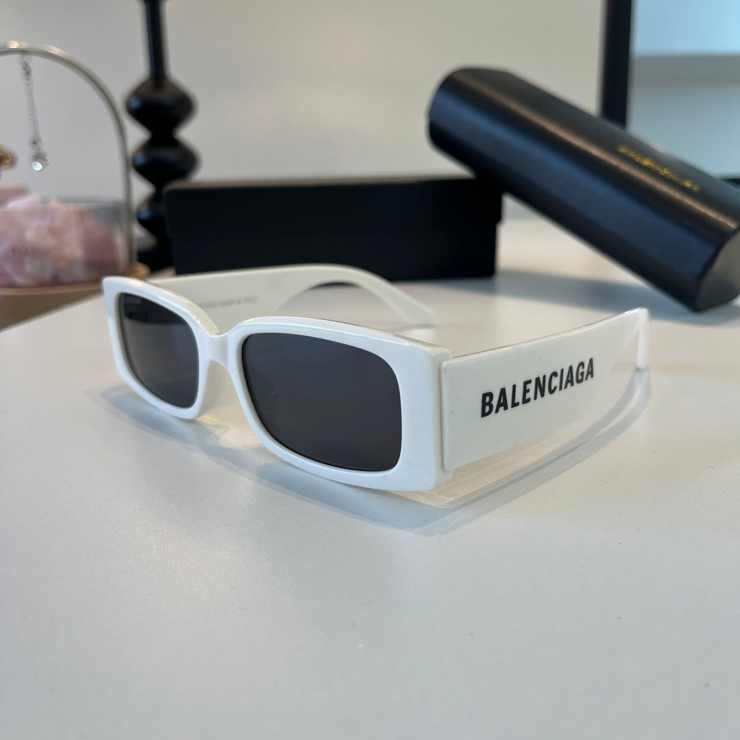 Balenciaga Rectangular Silver Lens Sunglasses for Men & Women - 416132 - detail image 3