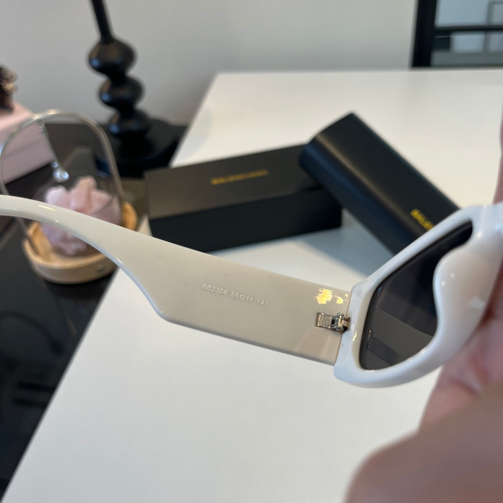 Balenciaga Rectangular Silver Lens Sunglasses for Men & Women - 158565 - detail image 8