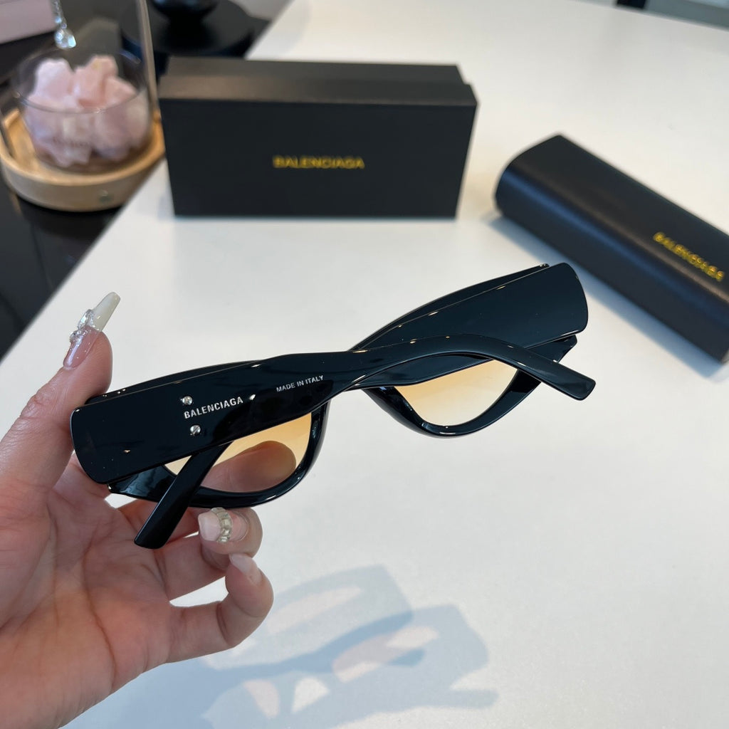 Balenciaga Rectangular Brown Lens Sunglasses for Men & Women - 449652 - detail image 7