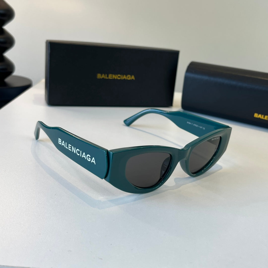 Balenciaga Rectangular Black Lens Sunglasses for Men & Women - 432547