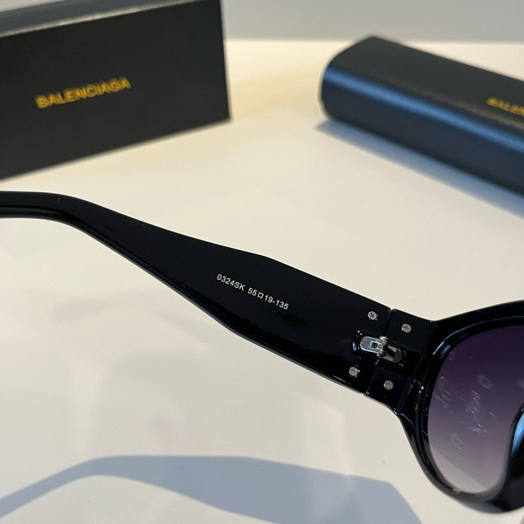 Balenciaga Rectangular Black Lens Sunglasses for Men & Women - 416093 - detail image 6