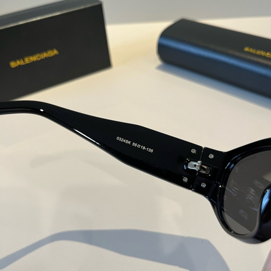 Balenciaga Rectangular Black Lens Sunglasses for Men & Women - 416144 - detail image 10