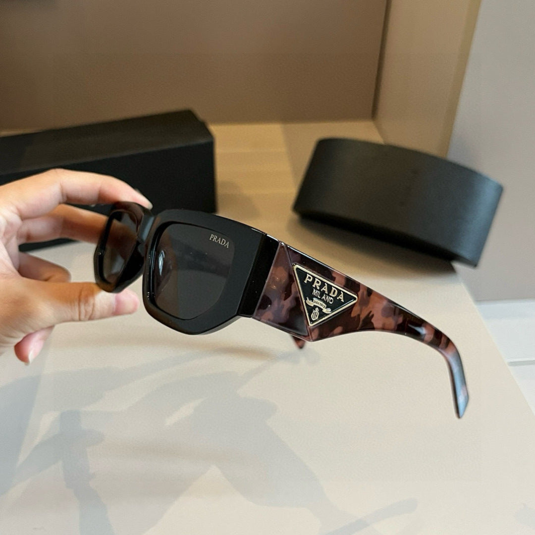 Prada Fashion Brown Lens Sunglasses for Men & Women - 415809 - detail image 4