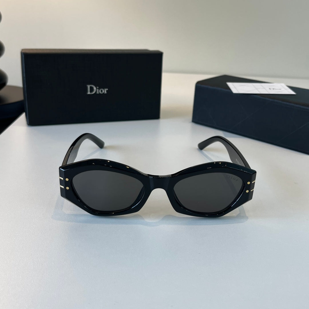 Dior Fashion Black Lens Sunglasses for Men & Women - 415417 - detail image 2