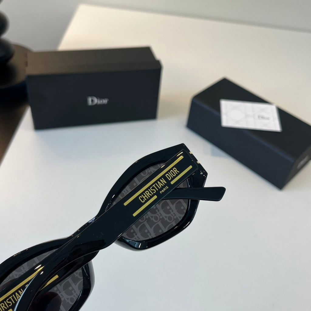 Dior Fashion Silver Lens Sunglasses for Men & Women - 415418 - detail image 8