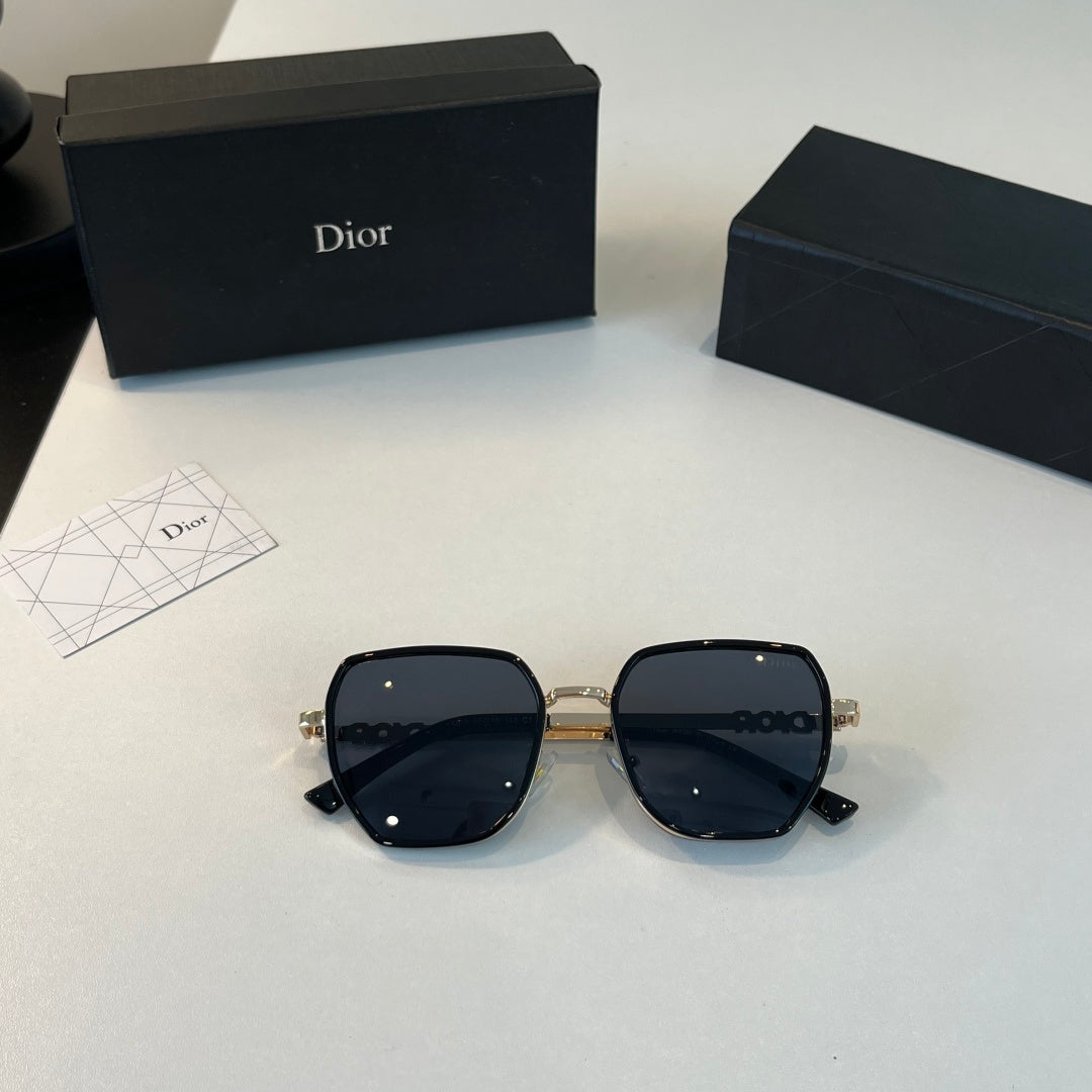 Dior Fashion Black Lens Sunglasses for Men & Women - detail image 4