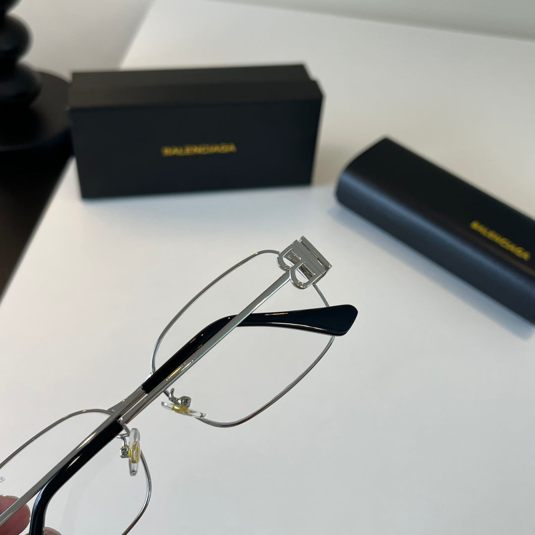 Balenciaga Rectangular Silver Lens Sunglasses for Men & Women - 399138 - detail image 7