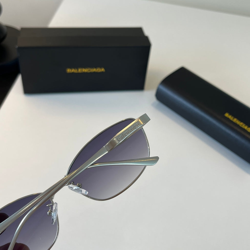 Balenciaga Rectangular Silver Lens Sunglasses for Men & Women - 466030 - detail image 6