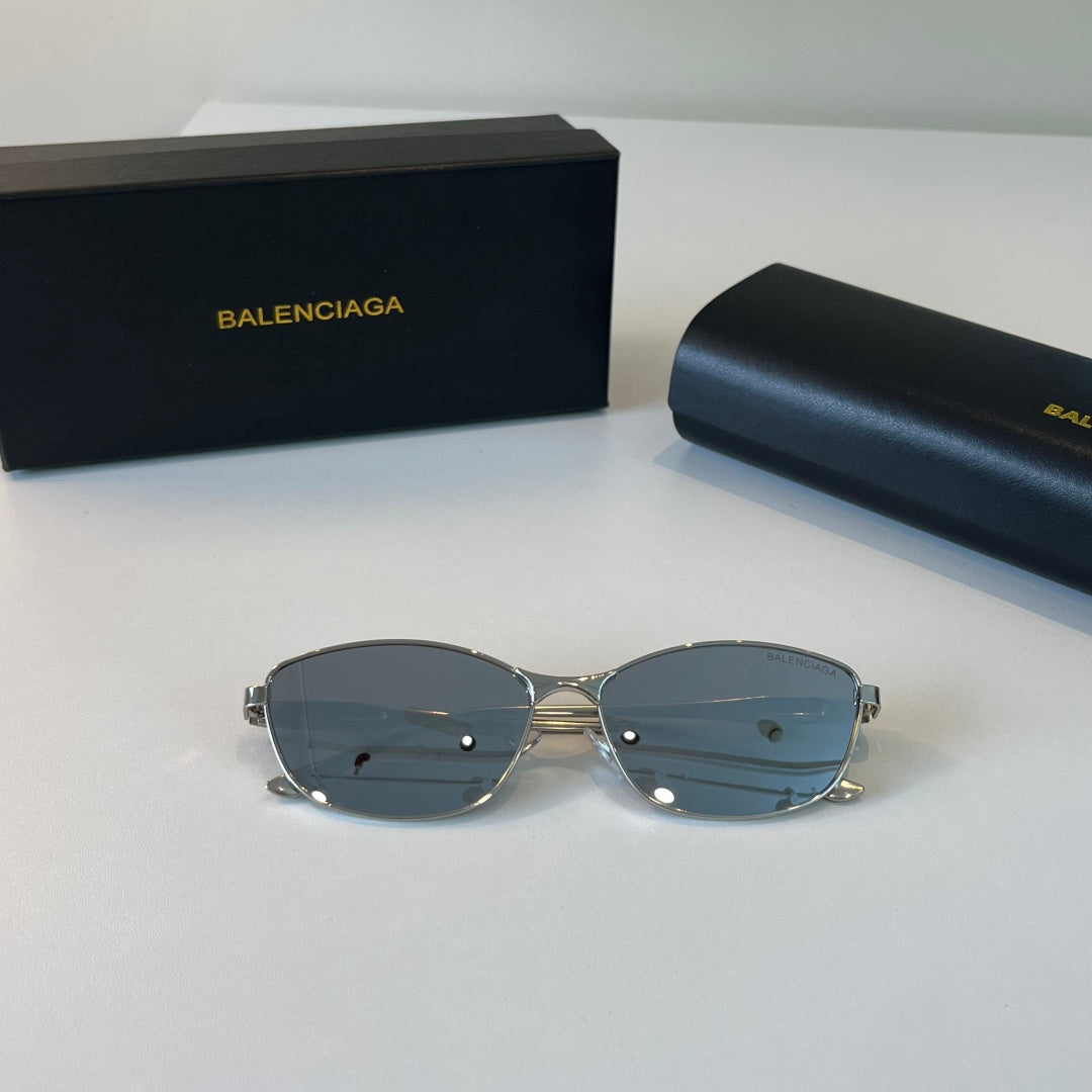 Balenciaga Rectangular Silver Lens Sunglasses for Men & Women - 358639 - detail image 4