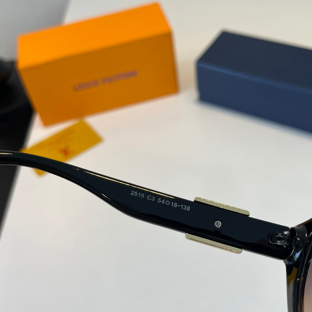 Louis Vuitton Fashion Silver Lens Sunglasses for Men & Women - 431124 - detail image 9