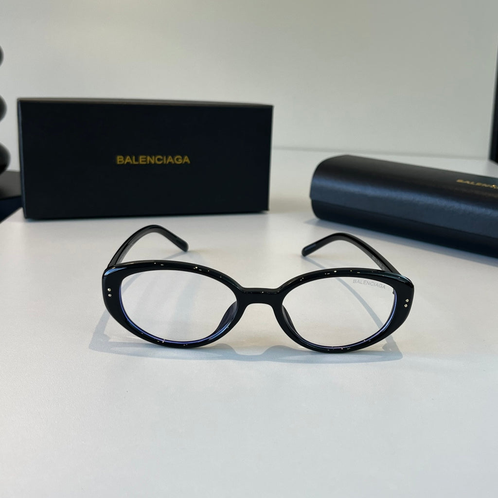 Balenciaga Rectangular Silver Lens Sunglasses for Men & Women - 382906 - detail image 2