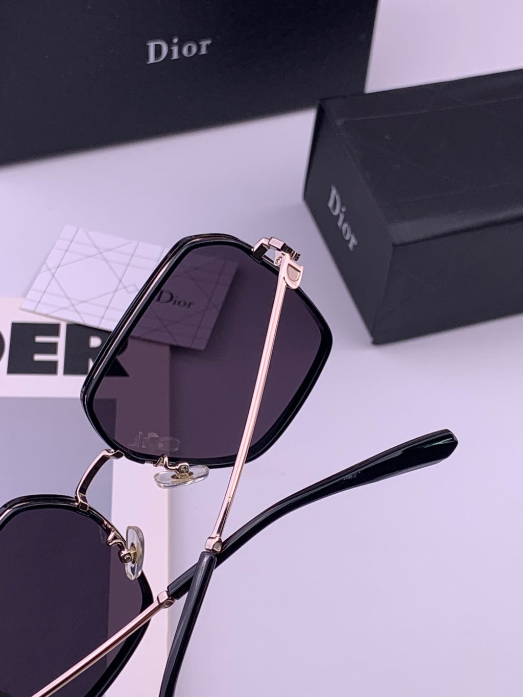 Dior D7635 Polarized Fashion Black Lens Sunglasses for Men & Women - 358200 - detail image 6