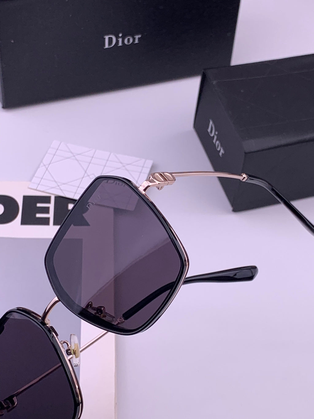 Dior D7635 Polarized Fashion Black Lens Sunglasses for Men & Women - 358200 - detail image 3