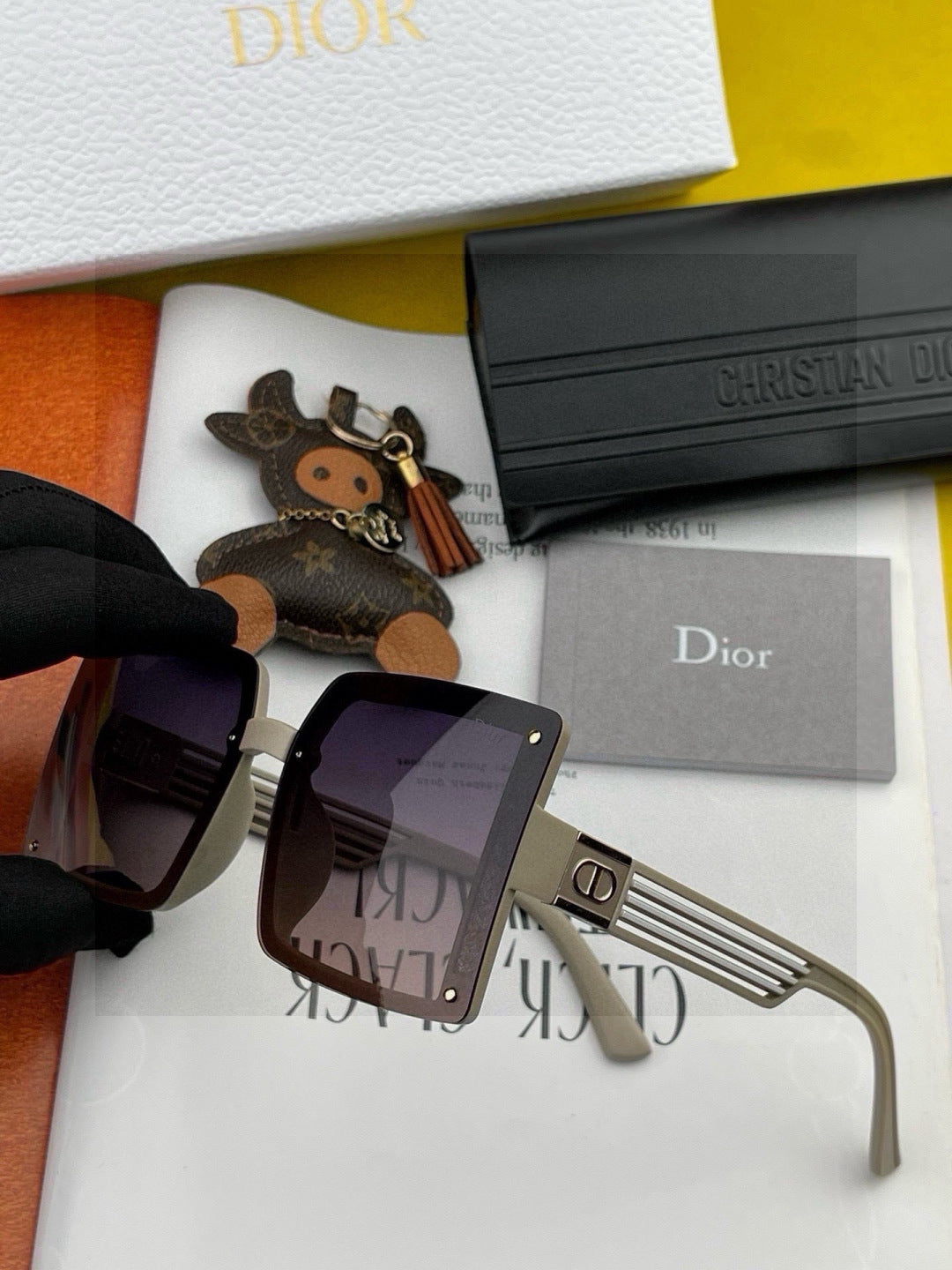 Dior D1297 Polarized Square Red Lens Sunglasses for Men & Women - 358221 - detail image 2