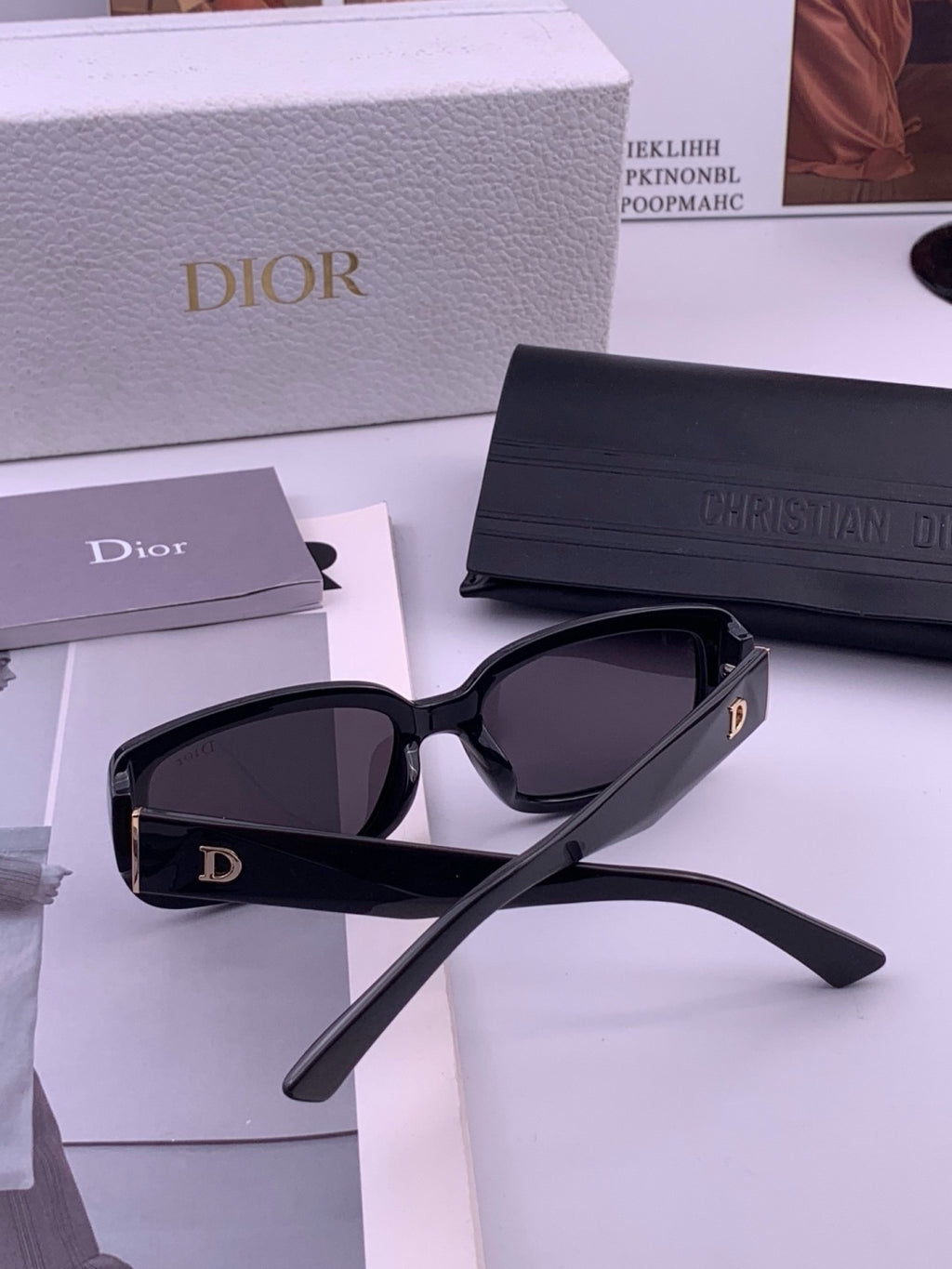 Dior D2111 Polarized Square Brown Lens Sunglasses for Men & Women - 371892 - detail image 4