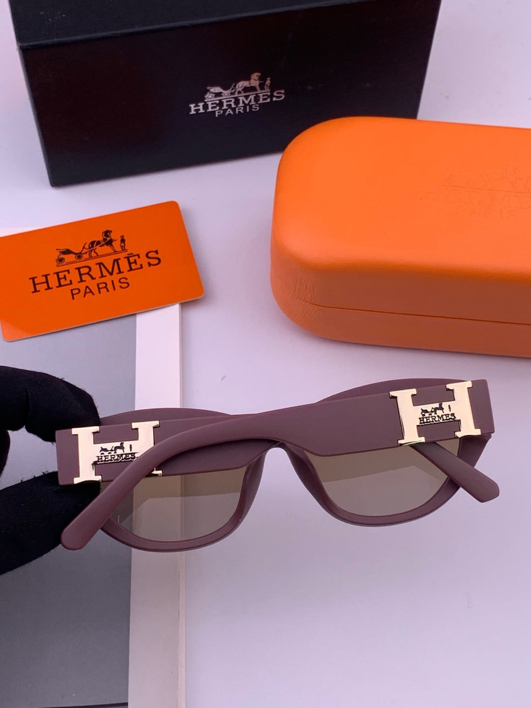 Hermès H37005 Square Red Lens Sunglasses for Men & Women - 372647 - detail image 3
