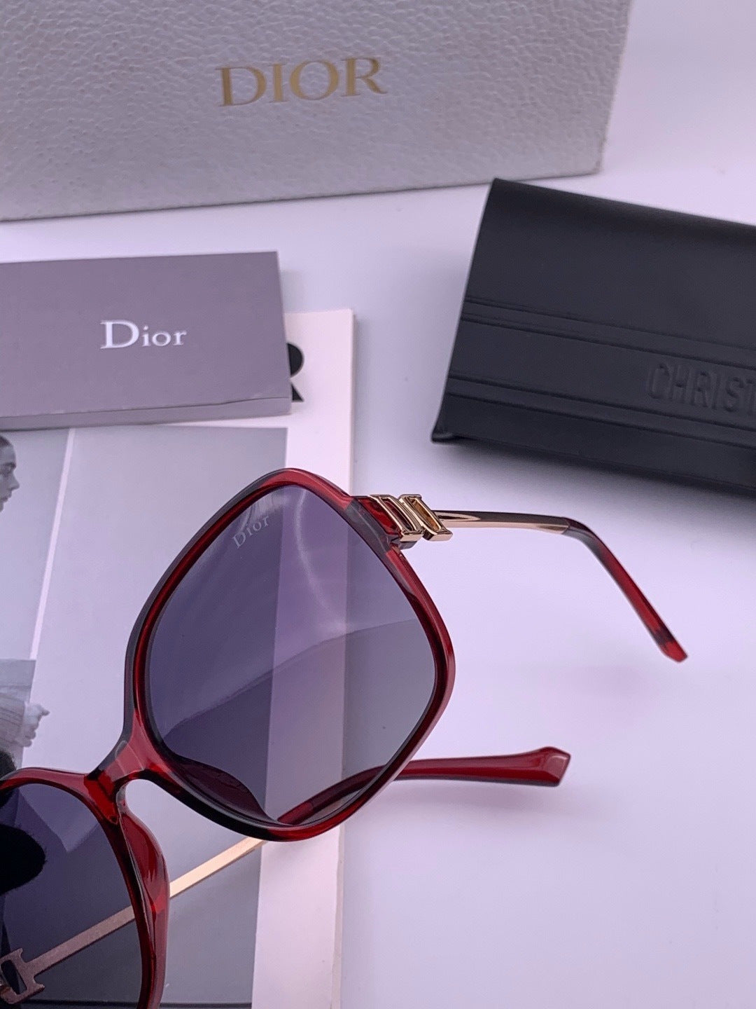 Dior D8266 Polarized Fashion Black Lens Sunglasses for Men & Women - 371956 - detail image 3