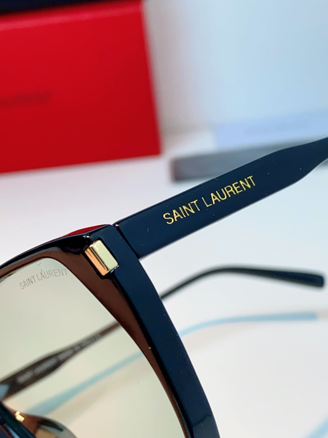 Saint Laurent Cat-Eye Silver Lens Sunglasses for Men & Women - 382481 - detail image 8