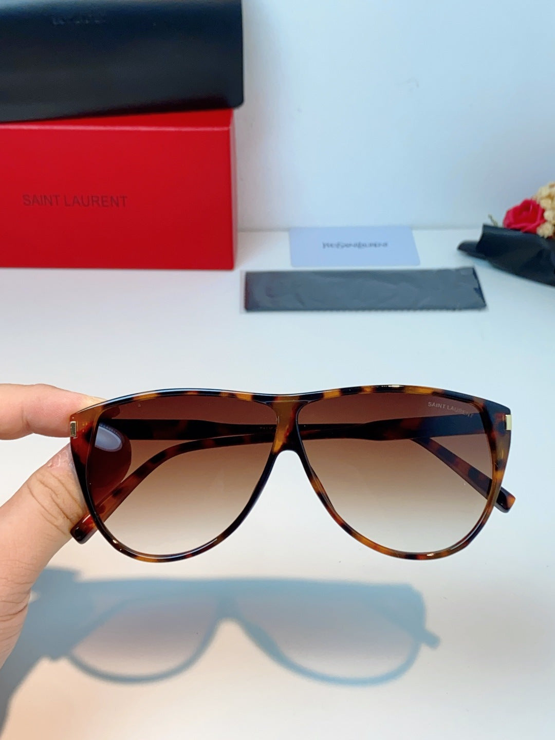 Saint Laurent Cat-Eye Red Lens Sunglasses for Men & Women - detail image 4