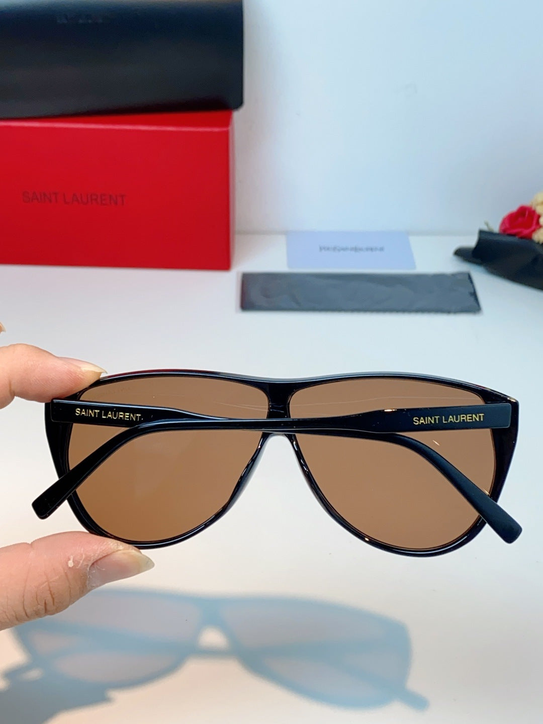 Saint Laurent Cat-Eye Brown Lens Sunglasses for Men & Women - detail image 5