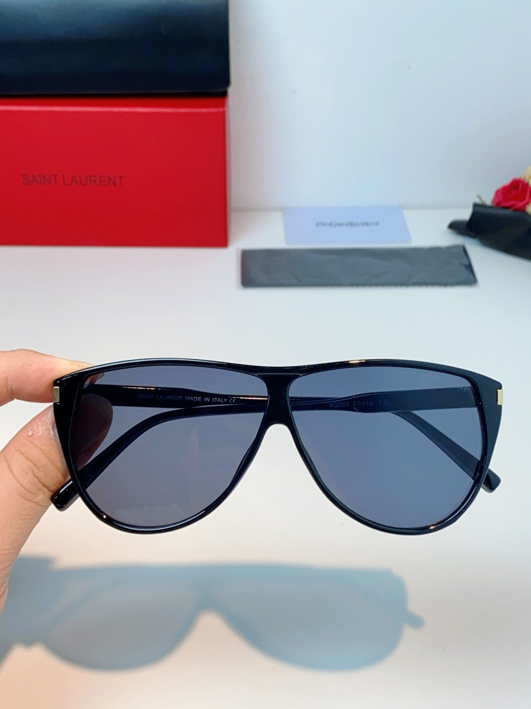 Saint Laurent Cat-Eye Blue Lens Sunglasses for Men & Women - 382485 - detail image 4