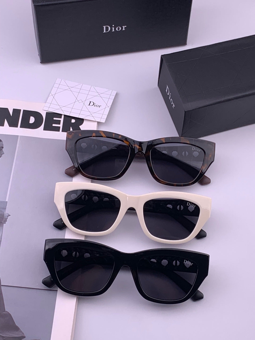 Dior D7911 Polarized Square Black Lens Sunglasses for Men & Women - 382451 - detail image 7