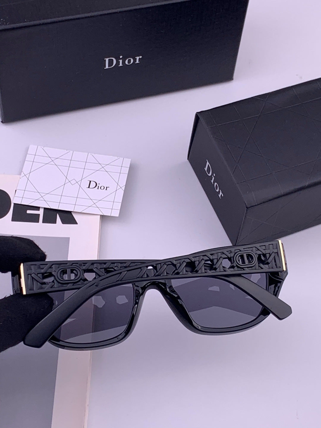 Dior D7911 Polarized Square Black Lens Sunglasses for Men & Women - 382453 - detail image 6