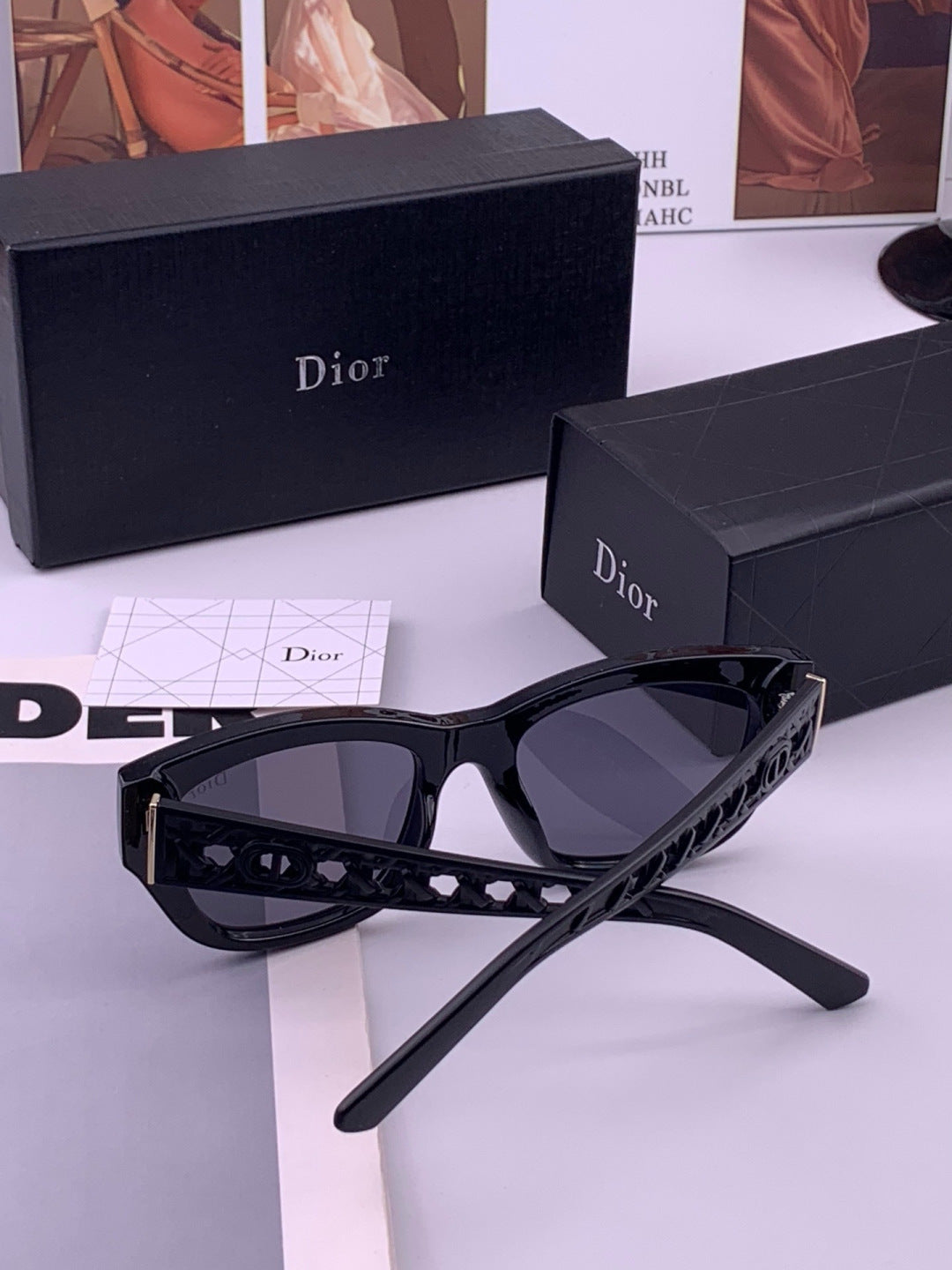 Dior D7911 Polarized Square Black Lens Sunglasses for Men & Women - 382453 - detail image 7