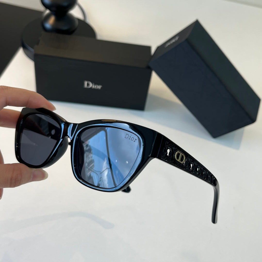 Dior Fashion Black Lens Sunglasses for Men & Women - 486849 - detail image 4