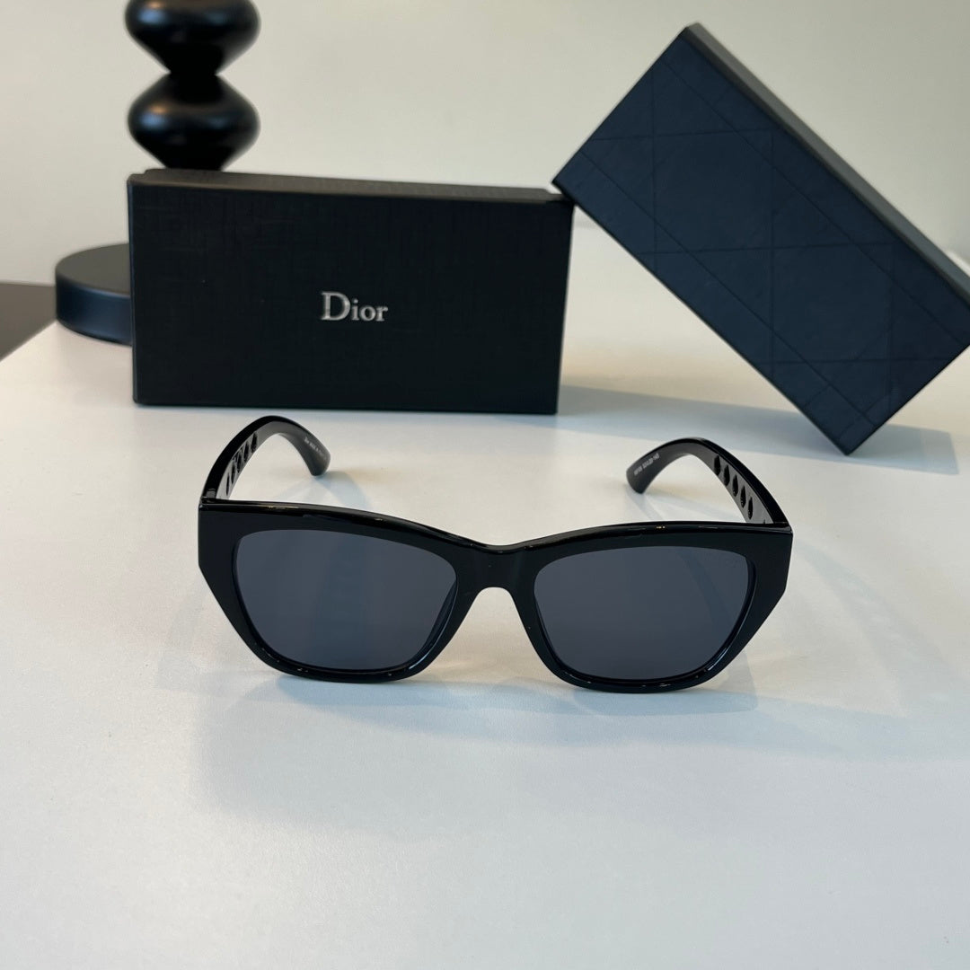 Dior Fashion Black Lens Sunglasses for Men & Women - 398669 - detail image 2