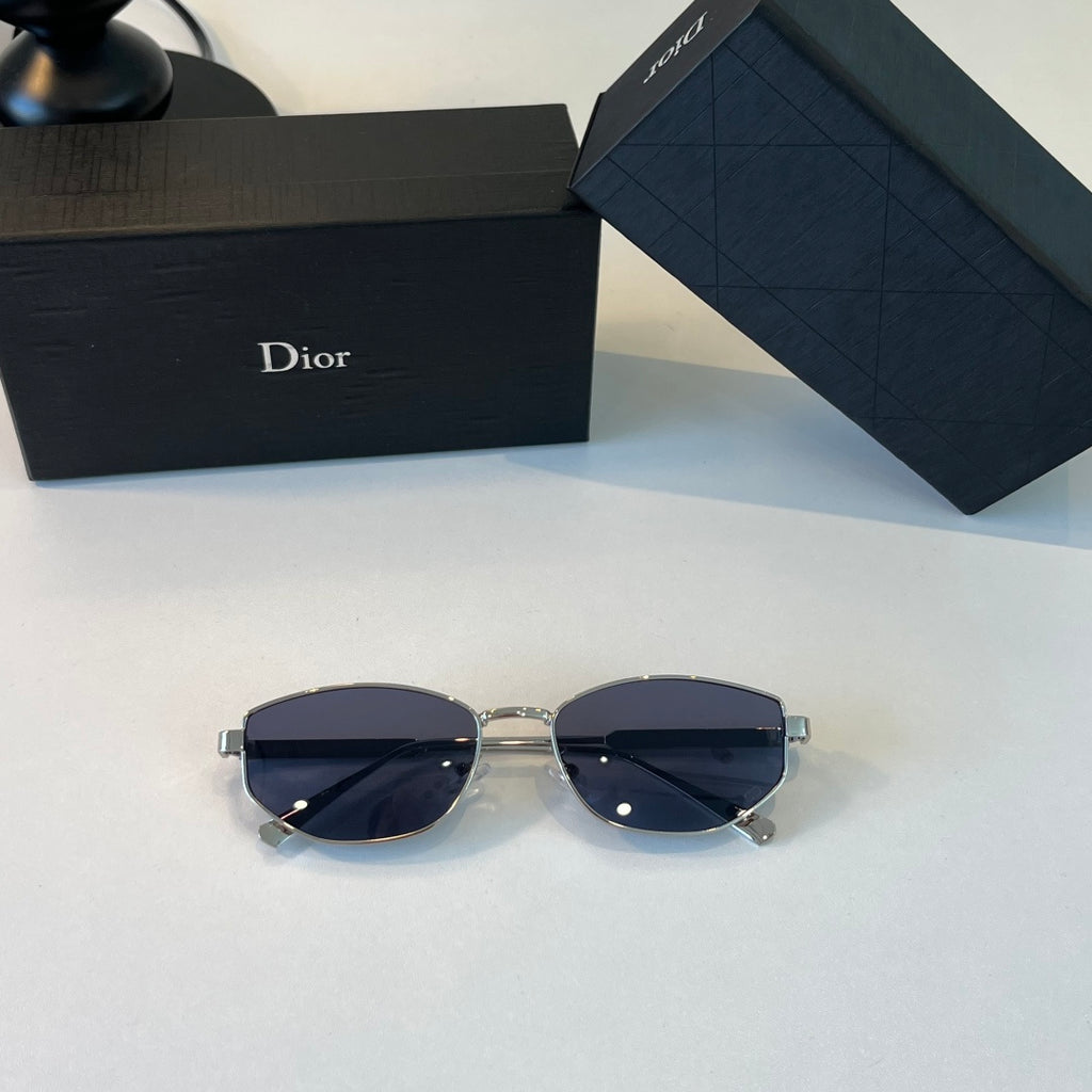 Dior Fashion Silver Lens Sunglasses for Women - detail image 4