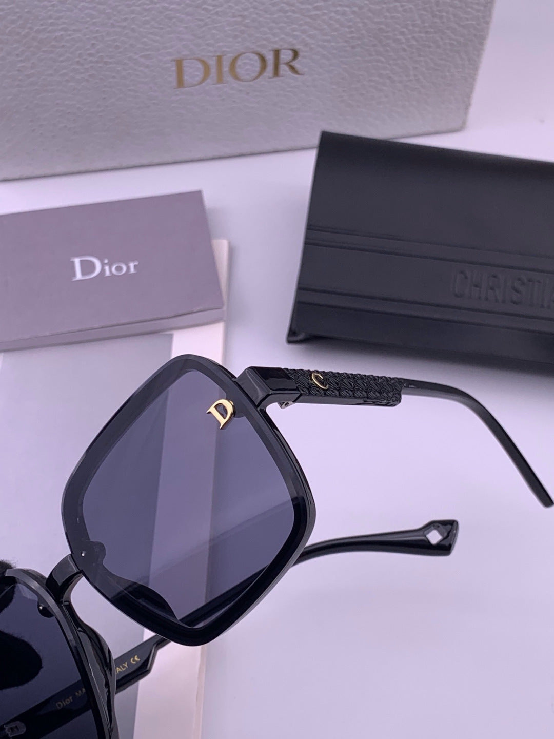 Dior D47002 Fashion Blue Lens Sunglasses for Men & Women - 398735 - detail image 3