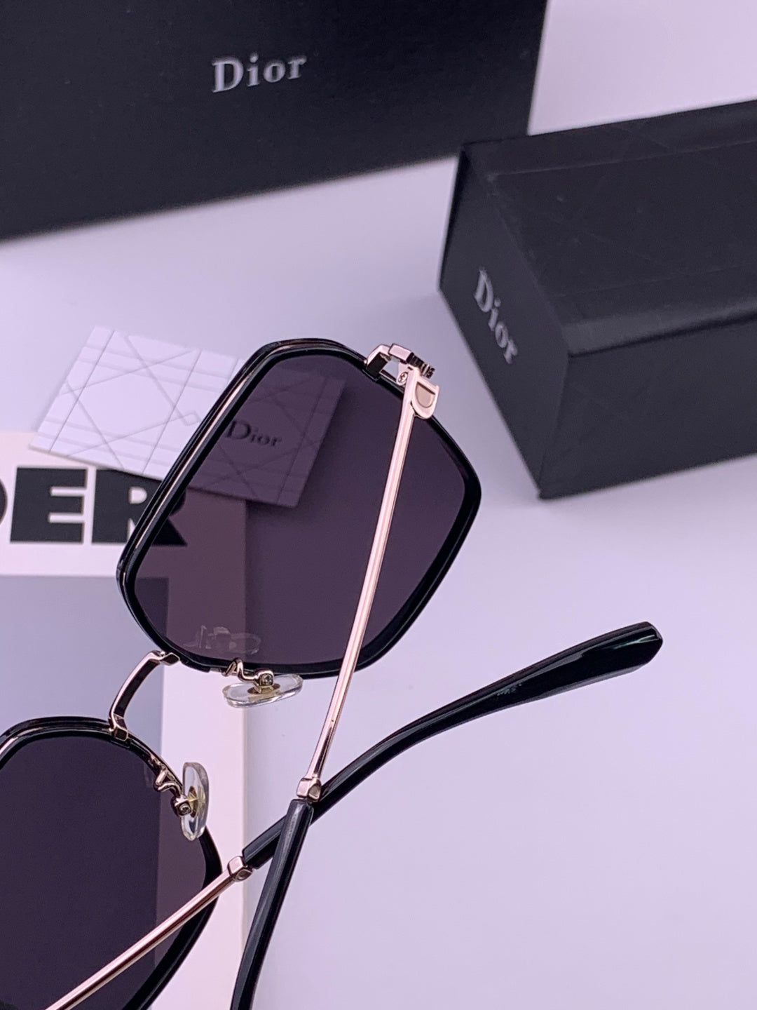 Dior D7635 Polarized Fashion Black Lens Sunglasses for Men & Women - 398748 - detail image 6