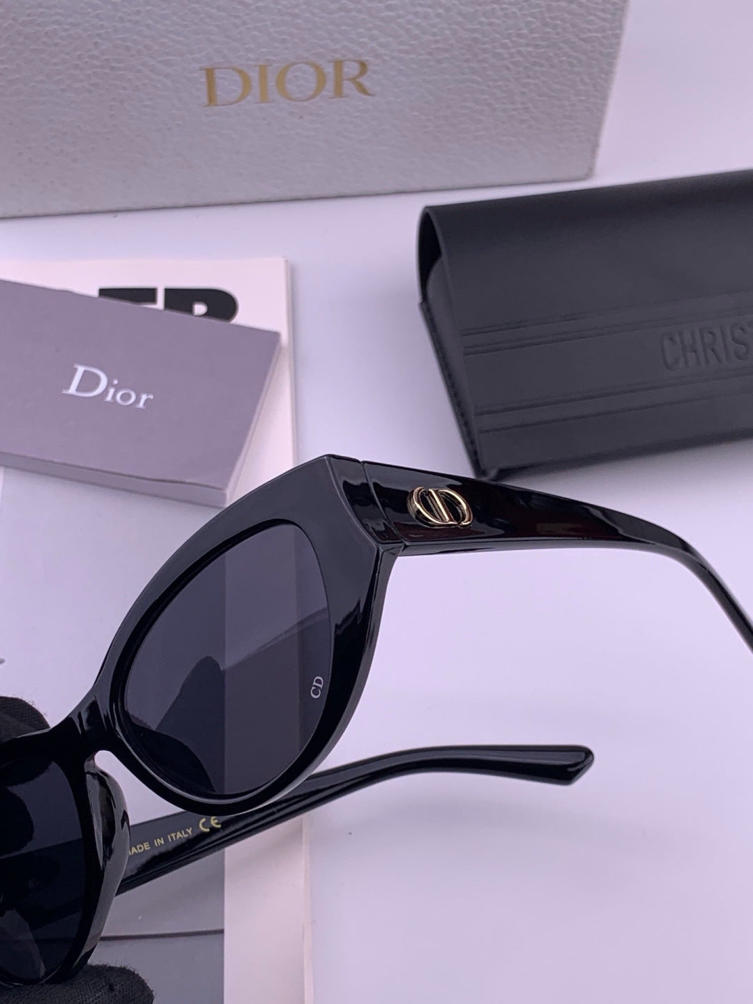 Dior D0293 Fashion Black Lens Sunglasses for Men & Women - 415475 - detail image 3