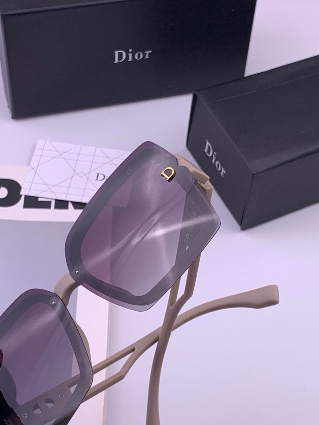 Dior D2292 Polarized Square Gold Lens Sunglasses for Men & Women - 415389 - detail image 4