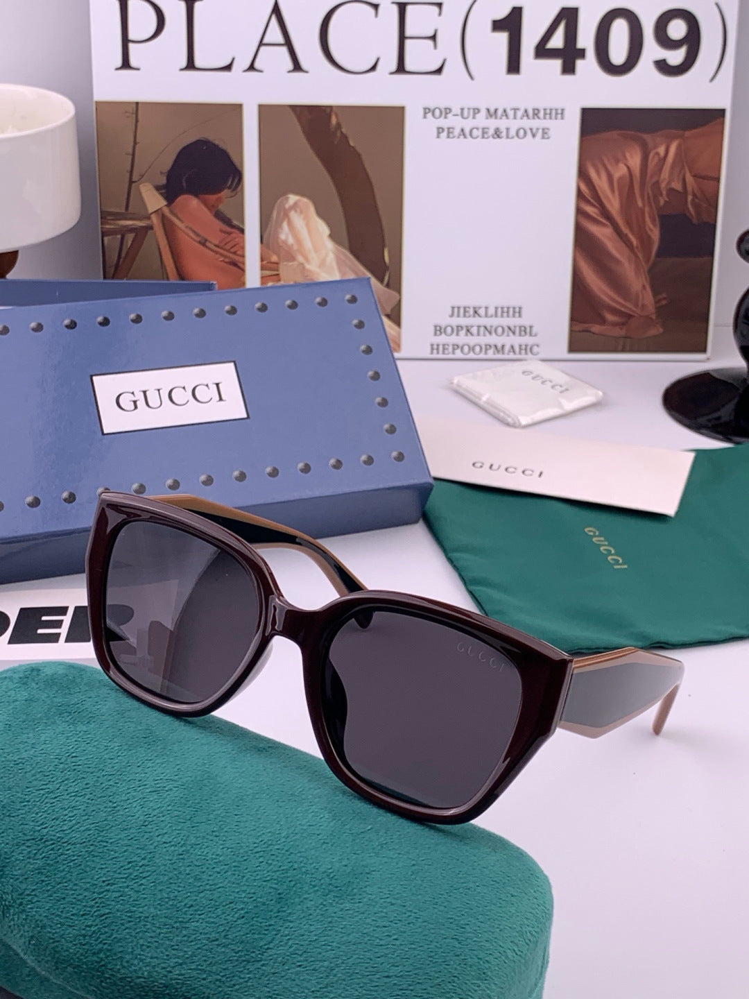Gucci G0822 Polarized Square Black Lens Sunglasses for Men & Women - detail image 4