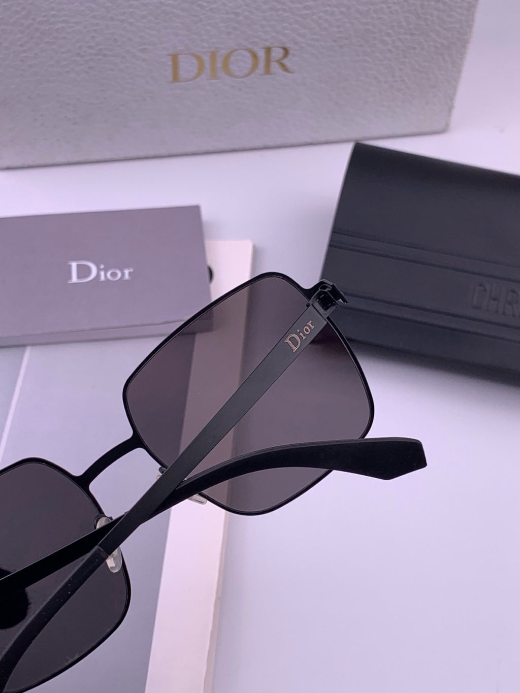 Dior D3908 Fashion Black Lens Sunglasses for Men & Women - 415425 - detail image 3