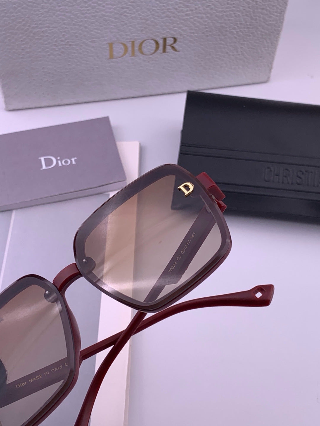 Dior D47002 Fashion Purple Lens Sunglasses for Men & Women - 415447 - detail image 3