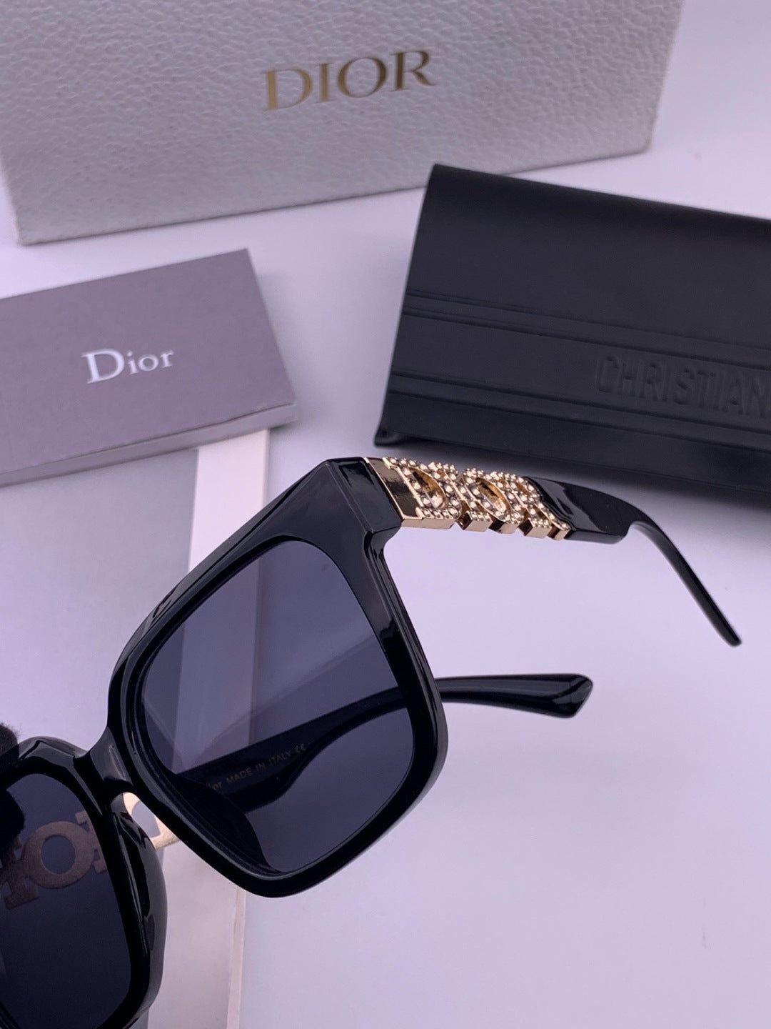 Dior D77000 Fashion Black Lens Sunglasses for Men & Women - 415450 - detail image 2