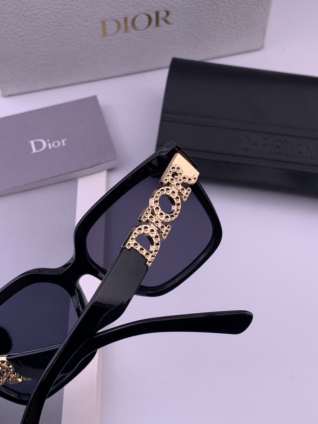Dior D77000 Fashion Black Lens Sunglasses for Men & Women - 415450 - detail image 3