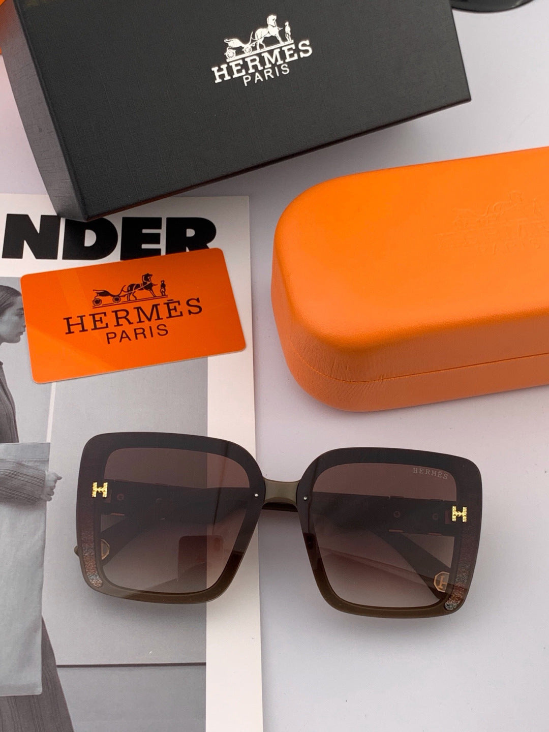 Hermès H2304 Square Pink Lens Sunglasses for Men & Women - 432998