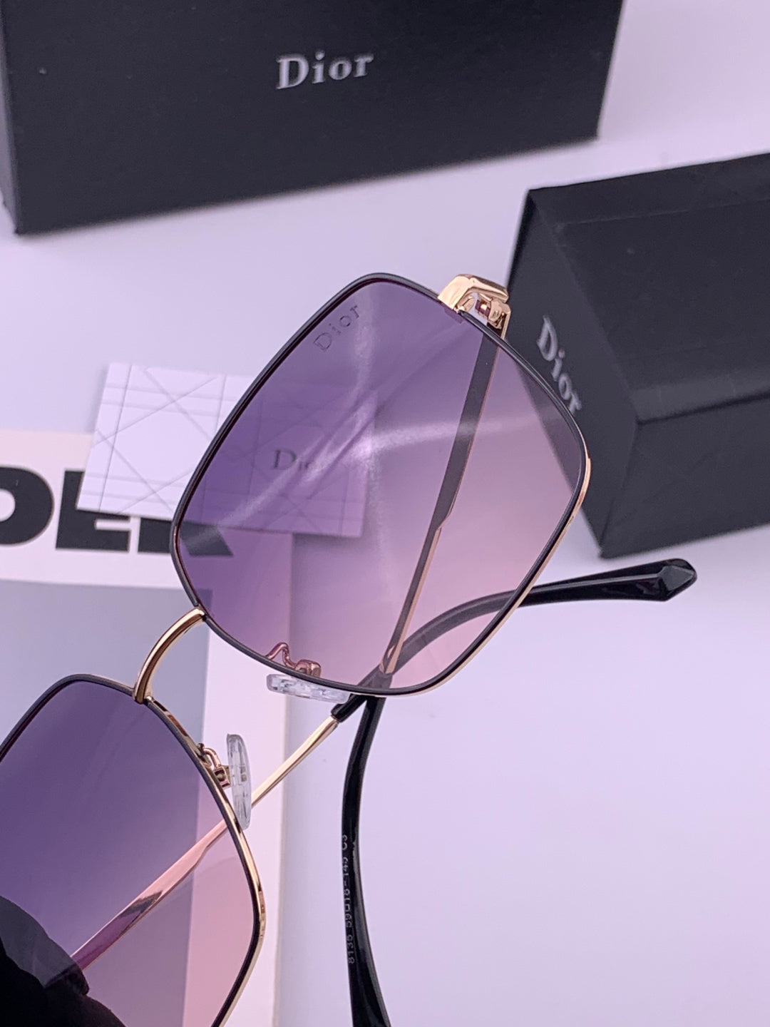 Dior D5813 Polarized Square Black Lens Sunglasses for Men & Women - 431841 - detail image 5