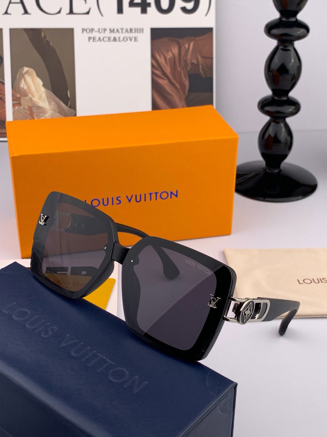 Louis Vuitton L5304 Polarized Square Gold Lens Sunglasses for Men & Women - detail image 4