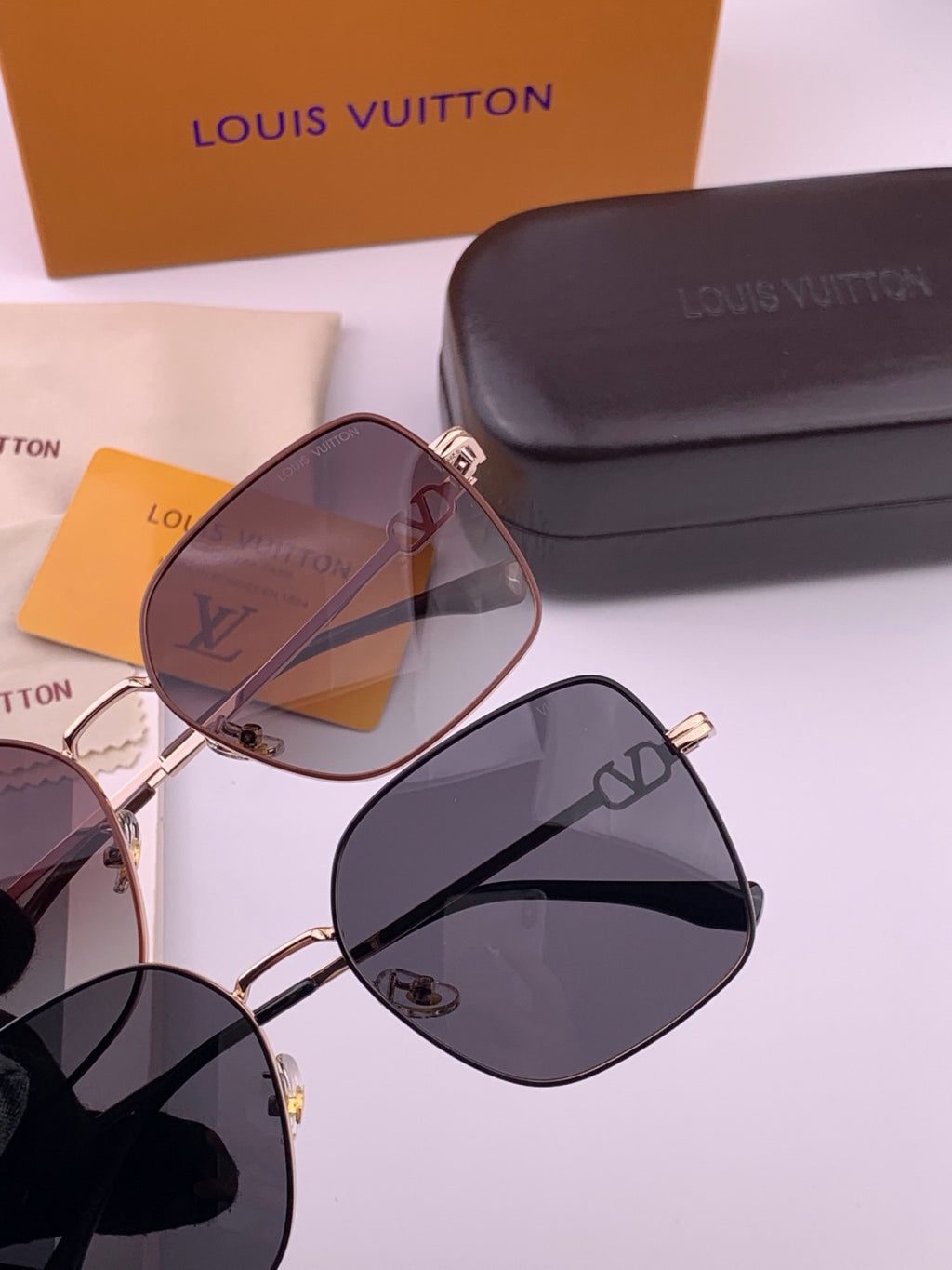 Louis Vuitton L8191 Polarized Aviator Gold Lens Sunglasses for Men & - 431204 - detail image 5
