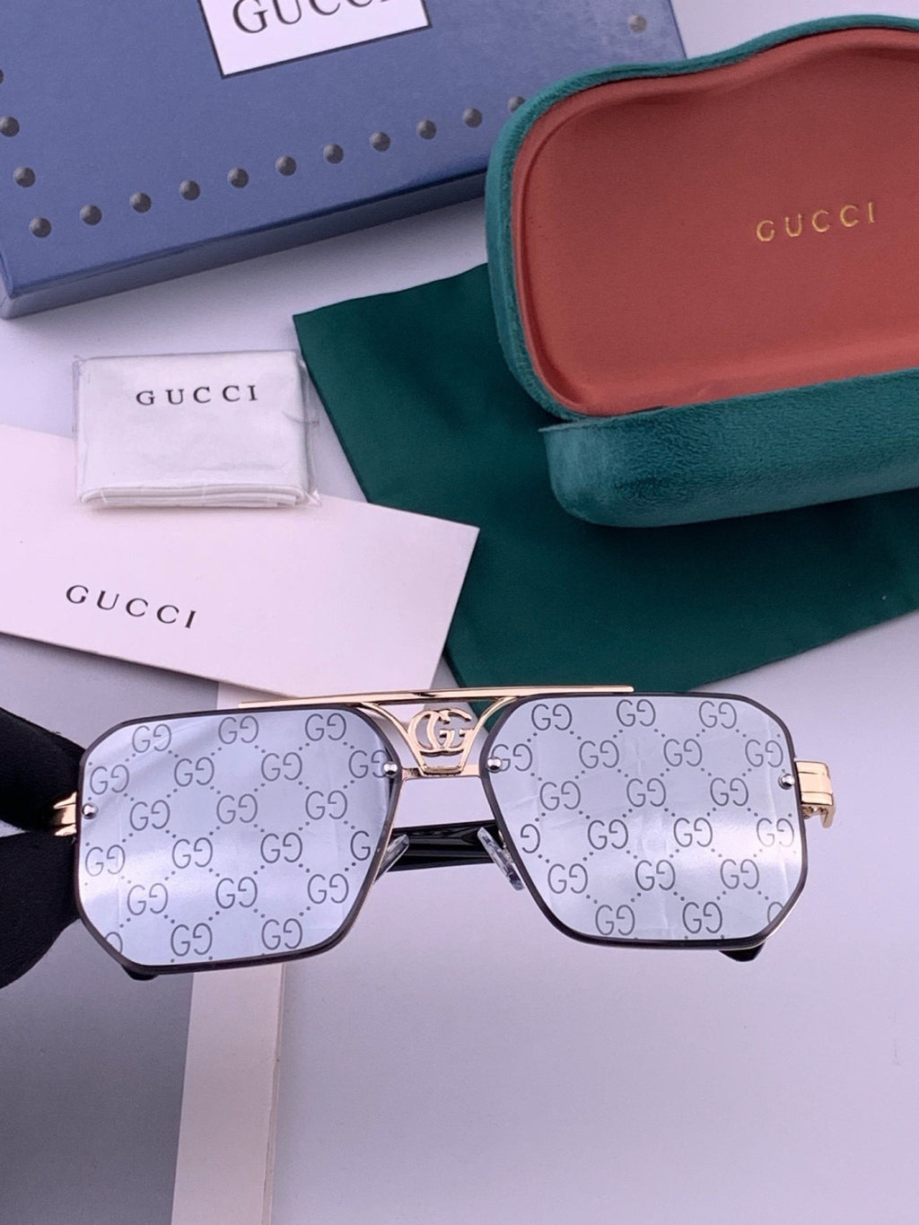 Gucci G21746 Aviator Black Lens Sunglasses for Men & Women - 431443