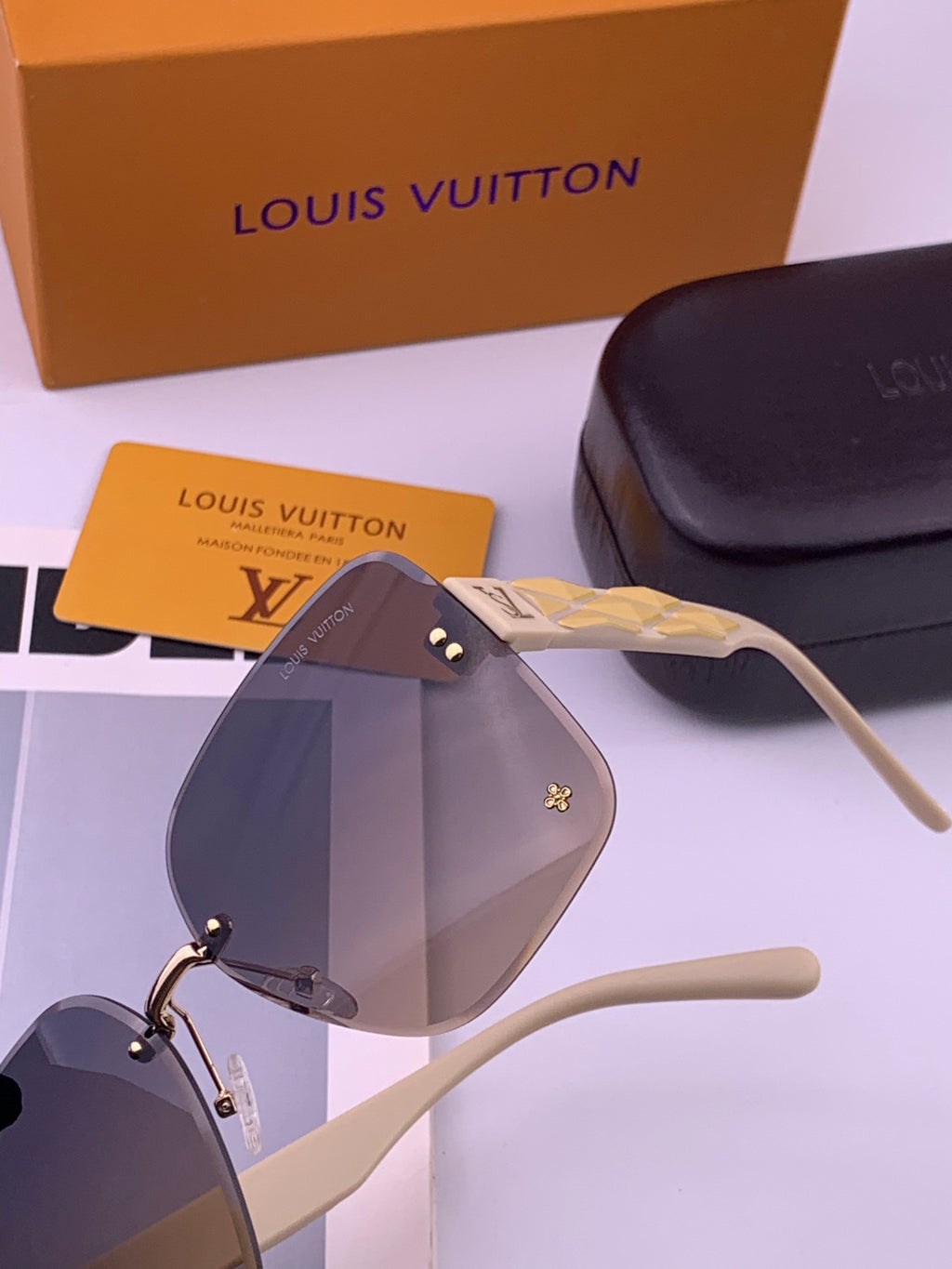 Louis Vuitton L1550 Square Brown Lens Sunglasses for Men & Women - 431287 - detail image 3
