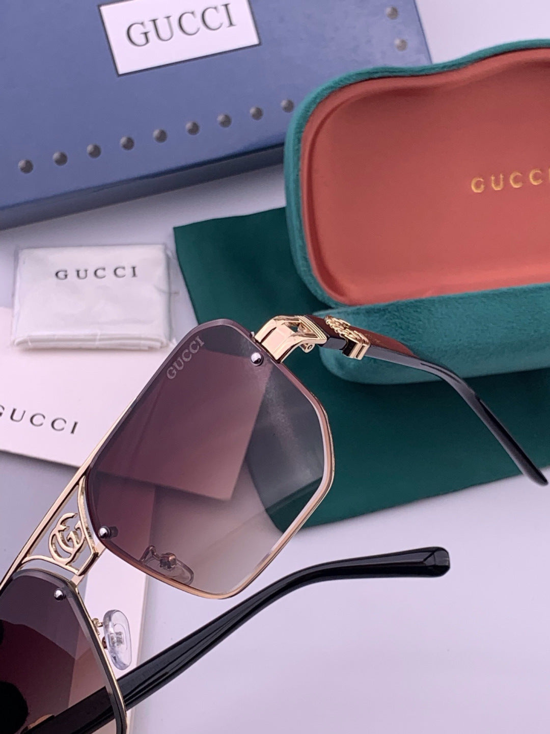 Gucci G21746 Aviator Black Lens Sunglasses for Men & Women - 431406 - detail image 3