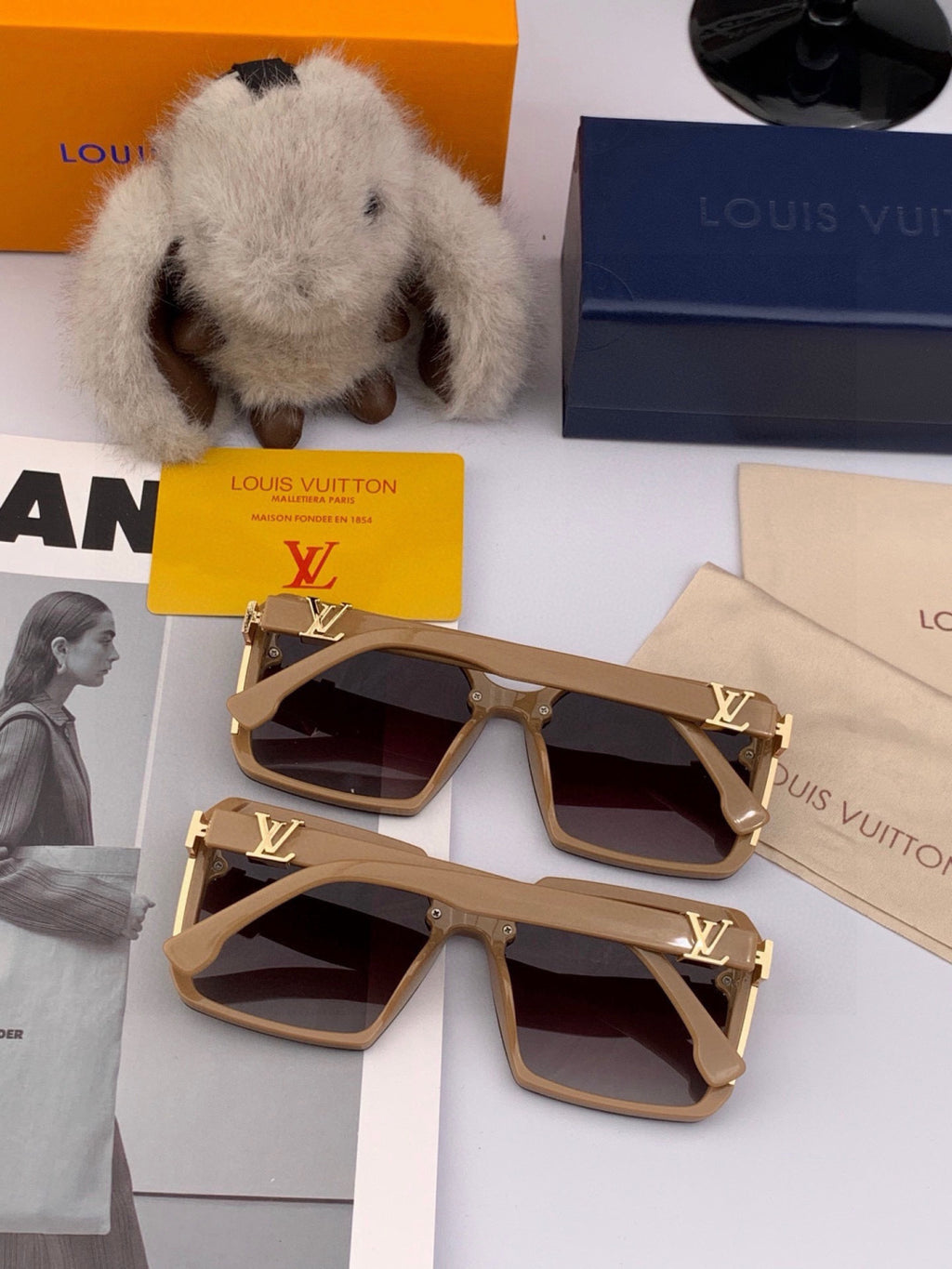 Louis Vuitton L3262 Square Red Lens Sunglasses for Men & Women - 431177 - detail image 6