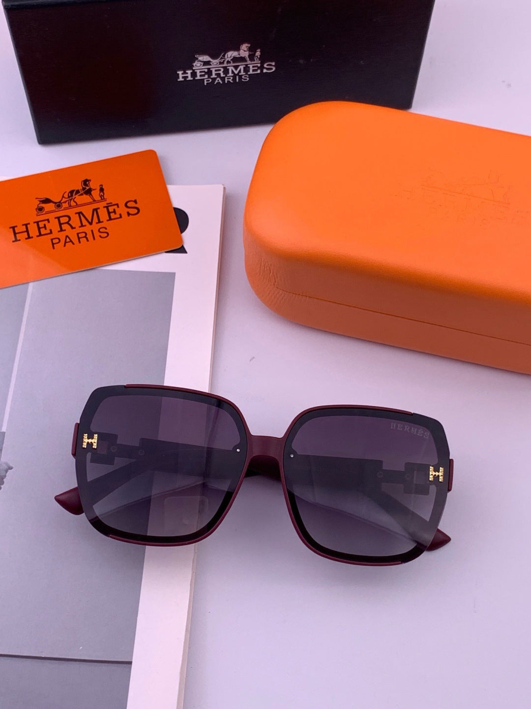 Hermès H8303 Square Black Lens Sunglasses for Men & Women - 433030 - detail image 5
