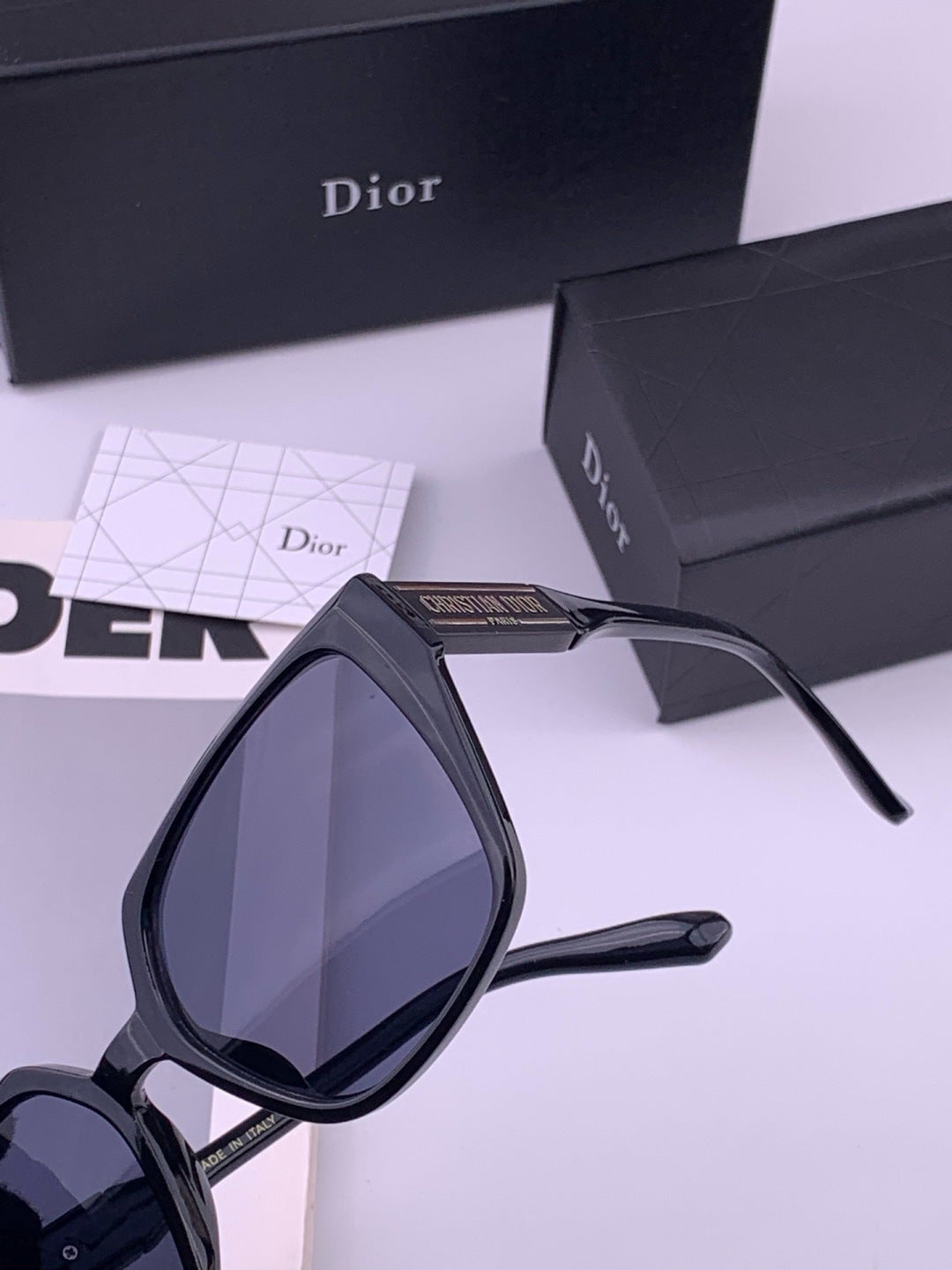 Dior D67706 Fashion Gold Lens Sunglasses for Men & Women - 431786 - detail image 4
